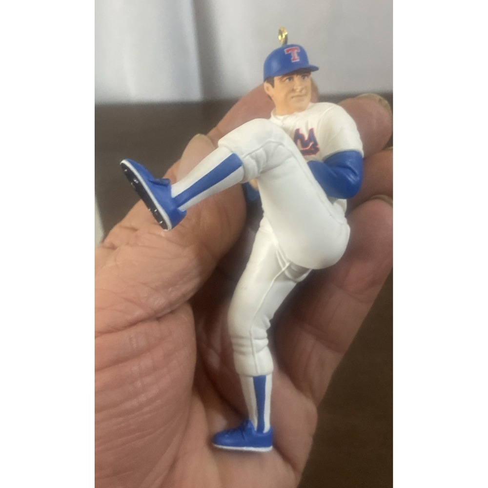 1996 Hallmark Ornament At the Ballpark Nolan Ryan Collector's Series #1 - Picture 3 of 10